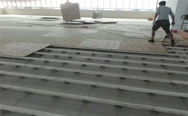 怎么判斷體育館運動木地板的質(zhì)量？