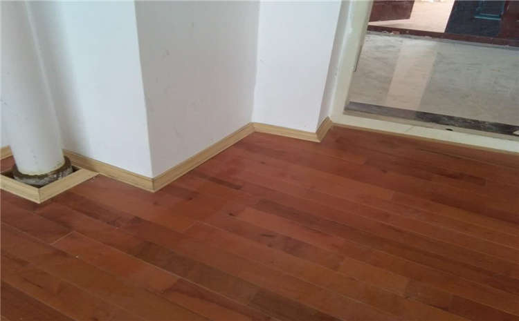 遼寧楓樺木運(yùn)動(dòng)木地板一般多少錢(qián)