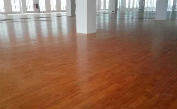 我國運動木地板產業(yè)現(xiàn)狀是什么？