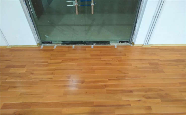 籃球場木地板價格，影響因素有哪些？