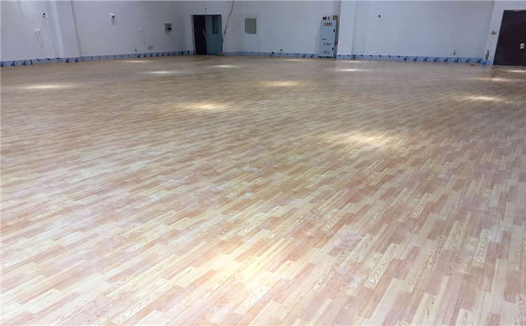 歐氏學(xué)校籃球場(chǎng)地木地板品牌廠**