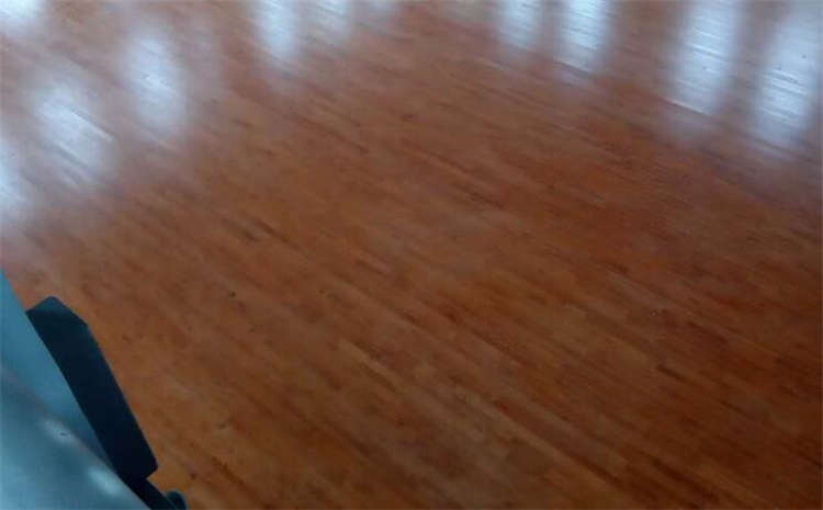 歐氏俄勒岡松籃球場(chǎng)實(shí)木地板哪個(gè)牌子好？