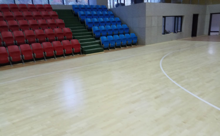 室內(nèi)運(yùn)動(dòng)木地板的優(yōu)點(diǎn)有什么？