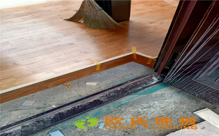 山西太原市小店區(qū)寇莊北街5-1號(hào)籃球館木地板案例—?dú)W氏運(yùn)動(dòng)木地板廠家